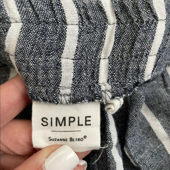 WEEKEND SUZANNE BETRO Blue White Patterned Shorts Plus Size XL - Picture 3 of 5